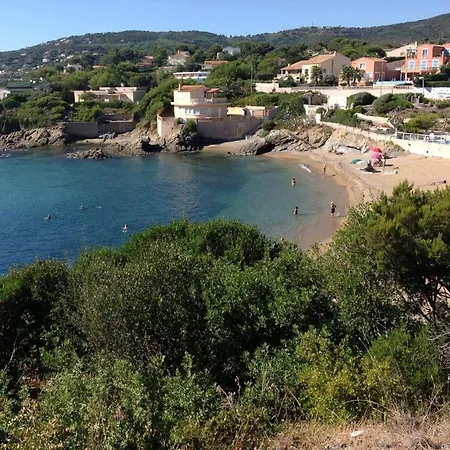 Location Detente Les Pieds Dans L Eau Fréjus
